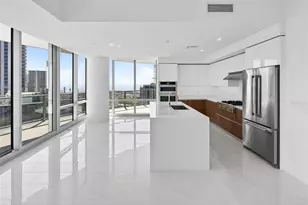 400 Central Ave, Saint Petersburg, FL 33701 - Photo 16