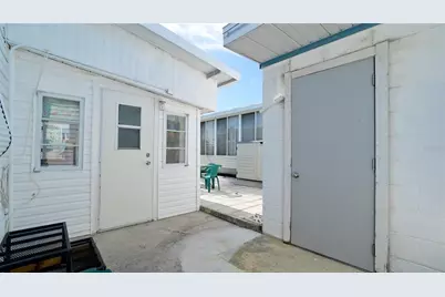 31 1st Street, Bradenton, FL 34210 - Photo 28