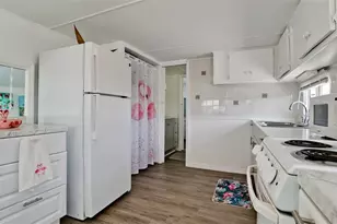 31 First St, Bradenton, FL 34210 - Photo 14