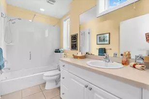 1685 Laurel St, Sarasota, FL 34236 - Photo 14