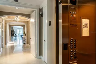 888 S Orange Ave, Sarasota, FL 34236 - Photo 4