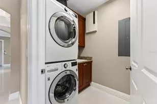 888 S Orange Ave, Sarasota, FL 34236 - Photo 50