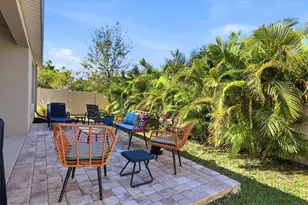 5873 Calla Lilly Dr, Sarasota, FL 34232 - Photo 32