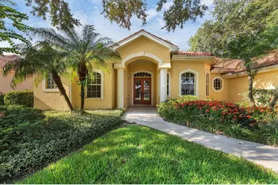 4920 Old Oakleaf Drive, Sarasota, FL 34233 - Photo 2