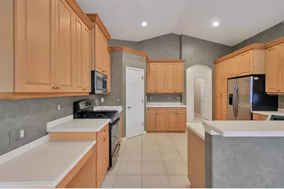 4920 Old Oakleaf Drive, Sarasota, FL 34233 - Photo 12