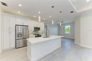 380 Holly Rd, Venice, FL 34293 - Photo 10