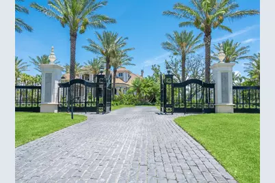 1423 Hillview Drive, Sarasota, FL 34239 - Photo 12