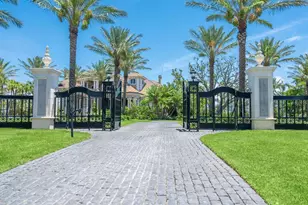 1423 Hillview Dr, Sarasota, FL 34239 - Photo 12