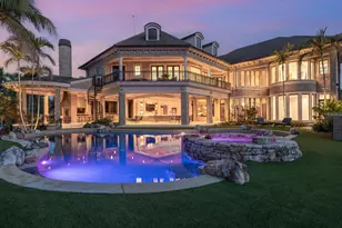 1423 Hillview Dr, Sarasota, FL 34239 - Photo 8