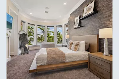 1423 Hillview Drive, Sarasota, FL 34239 - Photo 46