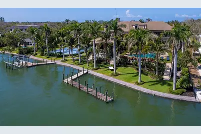 1423 Hillview Drive, Sarasota, FL 34239 - Photo 74