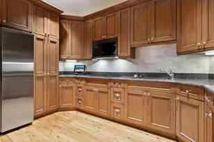 1423 Hillview Dr, Sarasota, FL 34239 - Photo 28