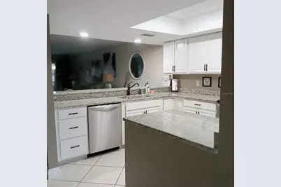 7143 Wood Creek Drive #203, Sarasota, FL 34231 - Photo 8