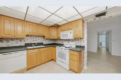 2301 Gulf Of Mexico Drive #43N, Longboat Key, FL 34228 - Photo 16