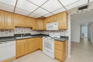 2301 Gulf of Mexico Dr, Longboat Key, FL 34228 - Photo 16