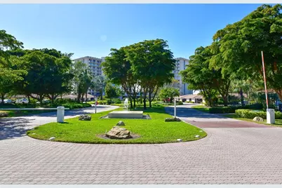 2301 Gulf Of Mexico Drive #43N, Longboat Key, FL 34228 - Photo 26