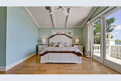 8213 Midnight Pass Road, Sarasota, FL 34242 - Photo 38
