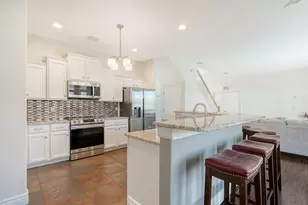 152 New Briton Ct, Bradenton, FL 34212 - Photo 2