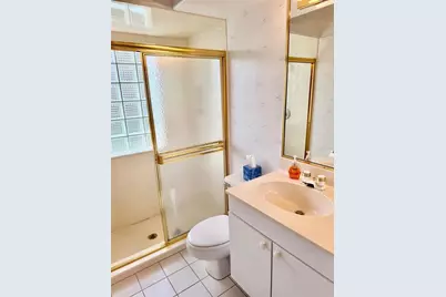 7402 Fairlinks Court, Sarasota, FL 34243 - Photo 16