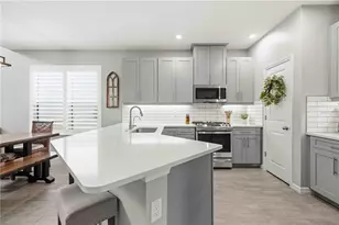 8252 Shooting Star Rd, Sarasota, FL 34241 - Photo 12