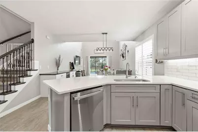 8252 Shooting Star Road, Sarasota, FL 34241 - Photo 14