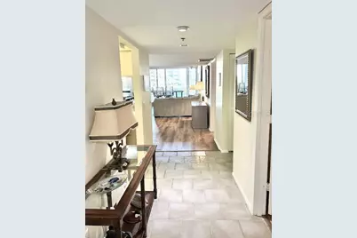 1095 Gulf Of Mexico Drive #104, Longboat Key, FL 34228 - Photo 4