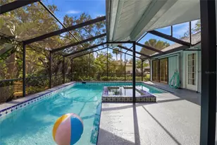 4301 Brackenwood Ct, Sarasota, FL 34232 - Photo 18