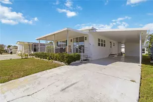 203 48th Ave Dr W, Bradenton, FL 34207 - Photo 2