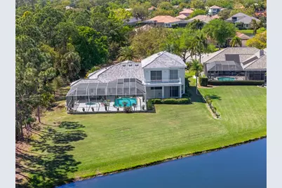 7517 Coventry Court, Lakewood Ranch, FL 34202 - Photo 2