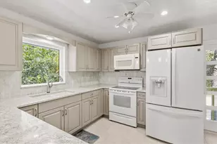 5110 Admiral Pl, Sarasota, FL 34231 - Photo 26