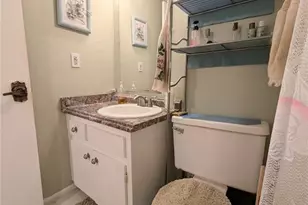 3624 Lake Bayshore Dr, Bradenton, FL 34205 - Photo 16