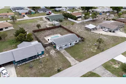 821 Silver Springs Terrace NW, Port Charlotte, FL 33948 - Photo 34