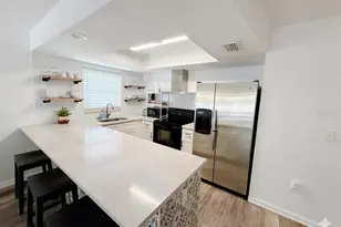 2343 Eugene St, Sarasota, FL 34231 - Photo 12