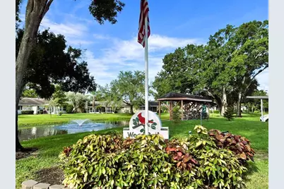 425 30th Avenue W #C309, Bradenton, FL 34205 - Photo 2