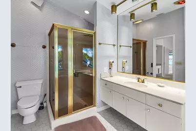 6821 Country Lakes Circle, Sarasota, FL 34243 - Photo 24