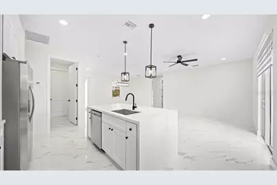 365 Perl Street, Port Charlotte, FL 33954 - Photo 4