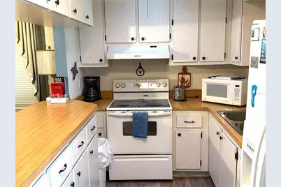 390 301 Boulevard W #8A, Bradenton, FL 34205 - Photo 14