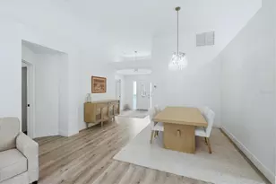 7904 Hampton Ct, University Park, FL 34201 - Photo 4