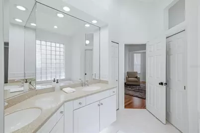 7904 Hampton Court, University Park, FL 34201 - Photo 20