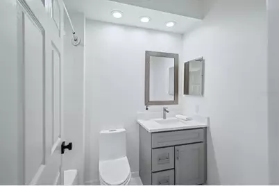 7904 Hampton Court, University Park, FL 34201 - Photo 20