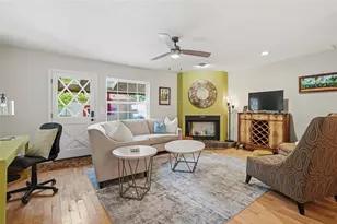 8314 Civic Rd, Tampa, FL 33615 - Photo 14