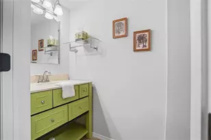 8314 Civic Rd, Tampa, FL 33615 - Photo 18