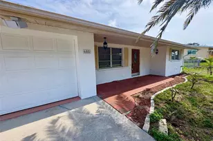 605 Barnes Pkwy, Nokomis, FL 34275 - Photo 2