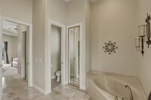 1146 Deardon Dr, Venice, FL 34292 - Photo 16