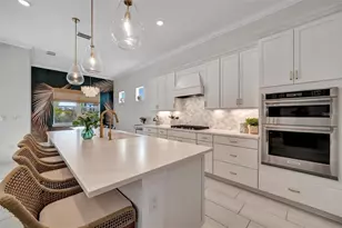 10201 Beach Dune Dr, Englewood, FL 34223 - Photo 32