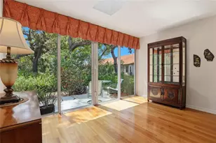 5721 Casa Del Sol Blvd, Sarasota, FL 34233 - Photo 10