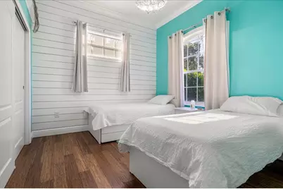 4615 4th Avenue Drive E, Bradenton, FL 34208 - Photo 8