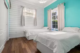 4615 4th Ave Dr E, Bradenton, FL 34208 - Photo 8