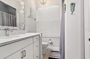 4615 4th Ave Dr E, Bradenton, FL 34208 - Photo 10