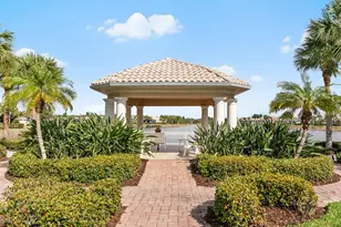 1418 Burgos Dr, Sarasota, FL 34238 - Photo 44
